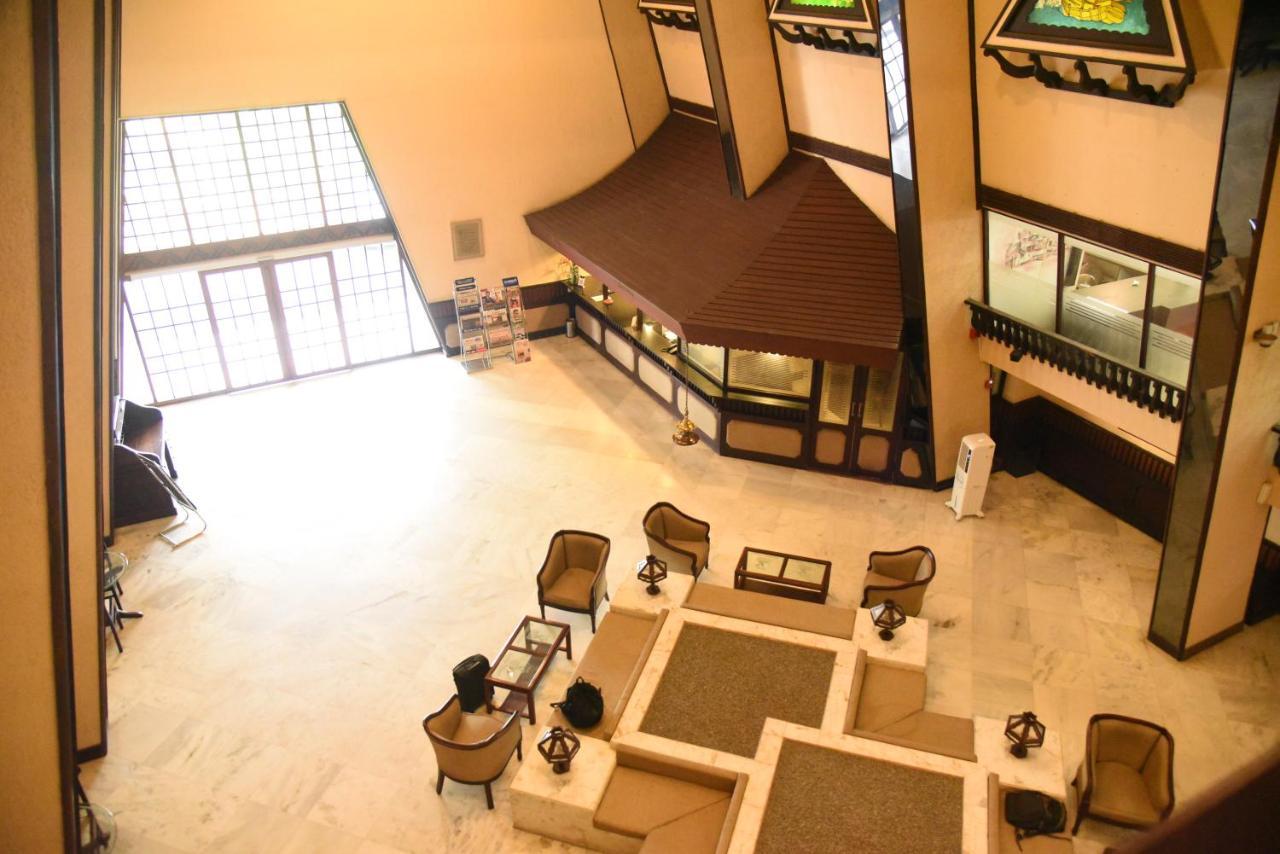 Manuelsons Malabar Palace Kozhikode Buitenkant foto