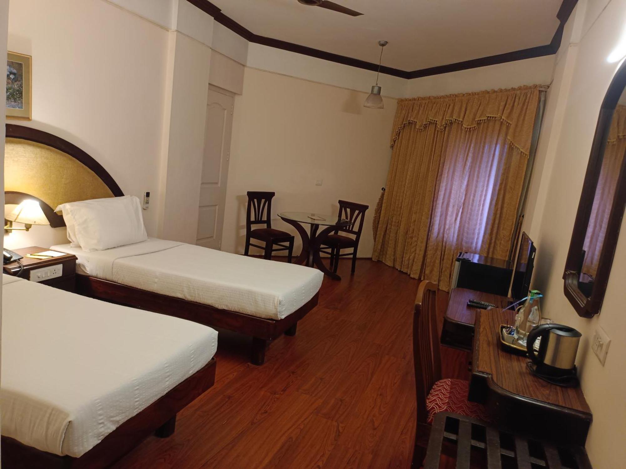 Manuelsons Malabar Palace Kozhikode Buitenkant foto