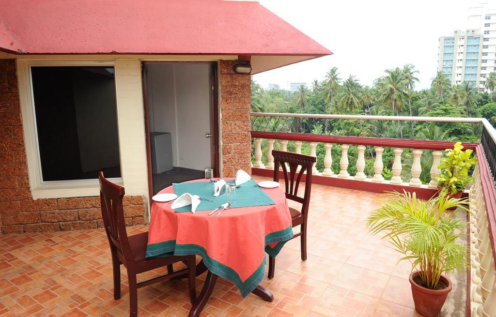 Manuelsons Malabar Palace Kozhikode Buitenkant foto