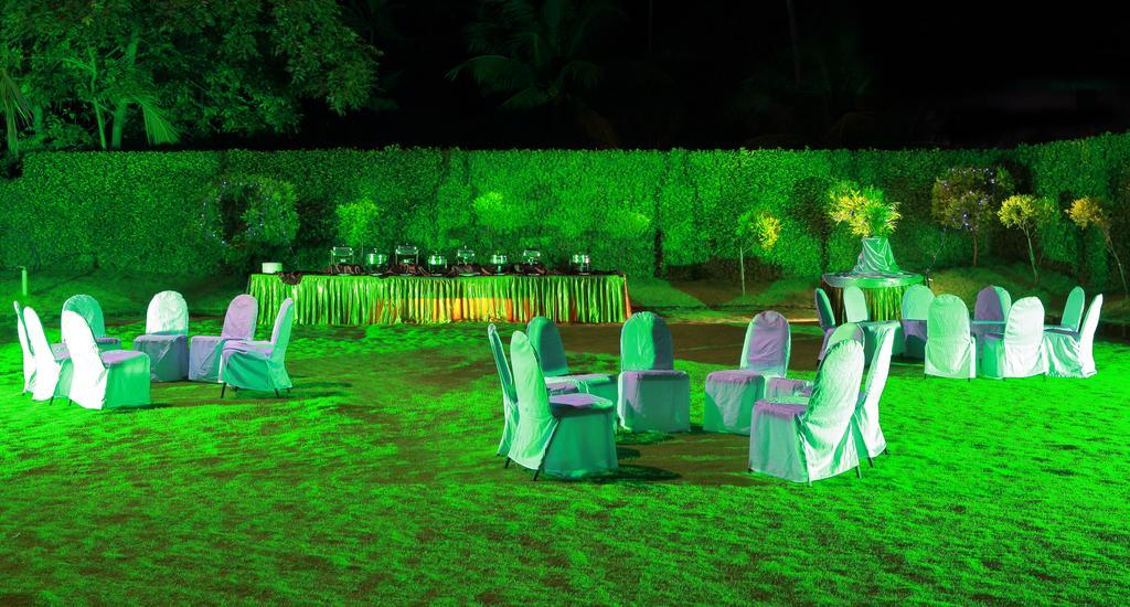 Manuelsons Malabar Palace Kozhikode Buitenkant foto