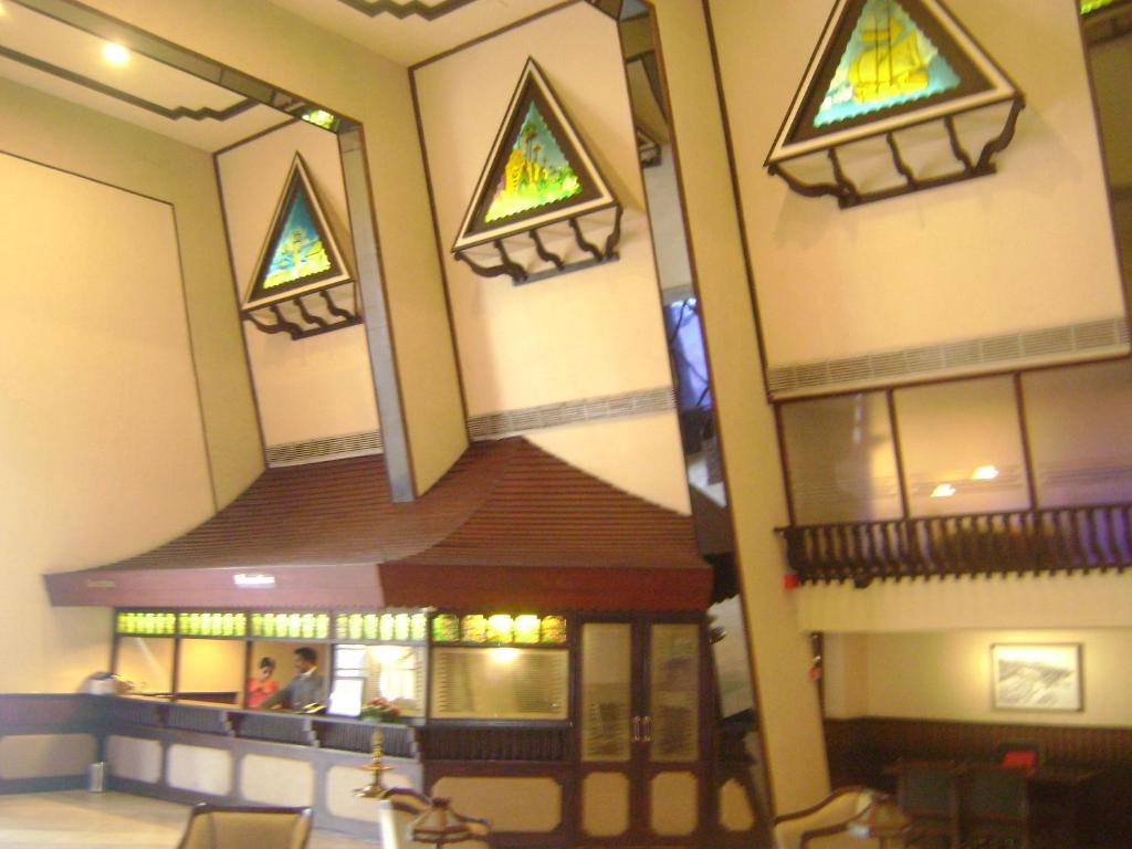 Manuelsons Malabar Palace Kozhikode Buitenkant foto